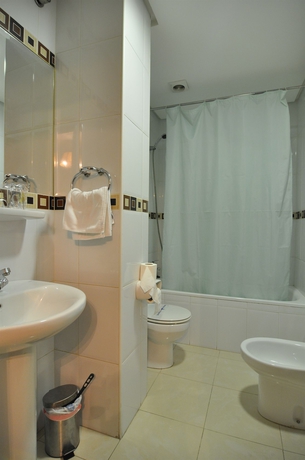 Imagen de la habitación del Hotel Las Américas, Málaga. Foto 4