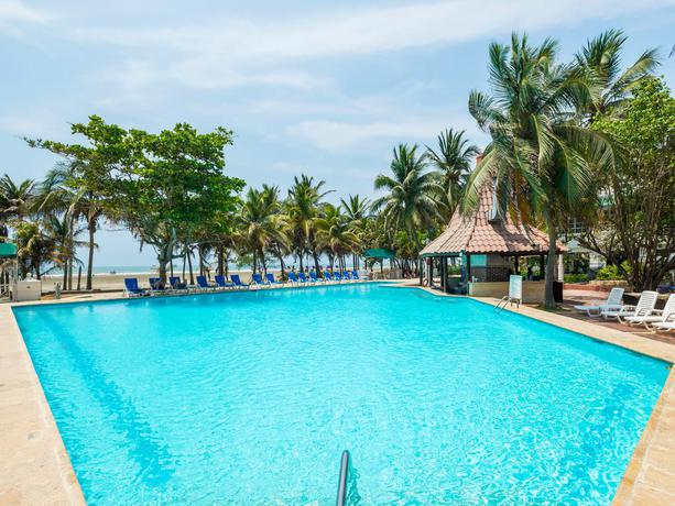Imagen de la piscina del Hotel Las Americas Casa De Playa. Foto 8
