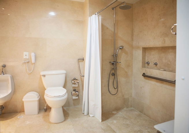 Imagen de la habitación del Hotel Las Americas Resort. Foto 12