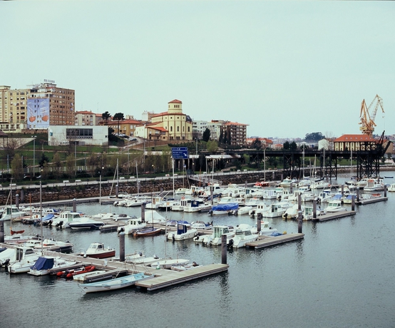 Imagen de los exteriores del Hotel Las Anclas. Foto 14