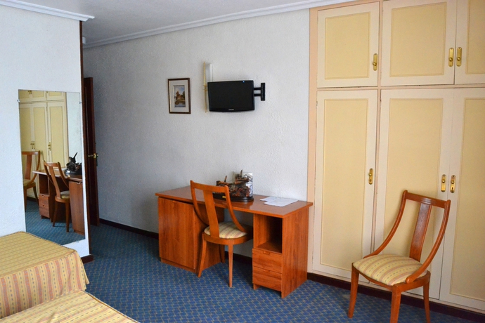 Imagen de la habitación del Hotel Las Anclas. Foto 6