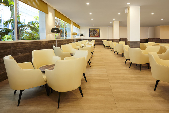 Imagen de los interiores del Hotel Las Arenas, Affiliated By Meliá. Foto 7