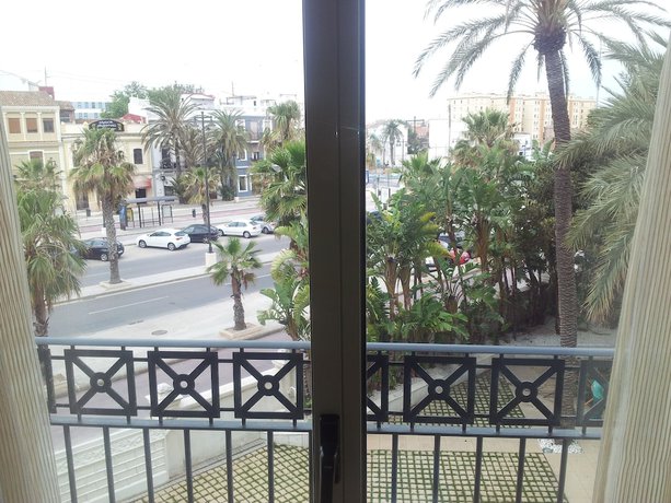 Imagen de la habitación del Hotel Las Arenas Balneario Resort. Foto 16