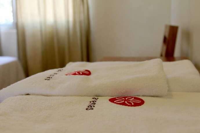 Imagen general del Hotel Las Arenas Bungalows Melaque. Foto 8