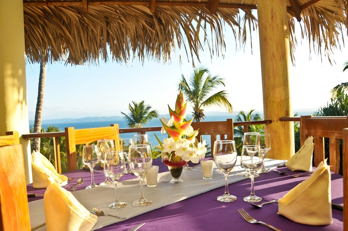 Imagen del bar/restaurante del Hotel Las Ballenas Escondidas. Foto 2