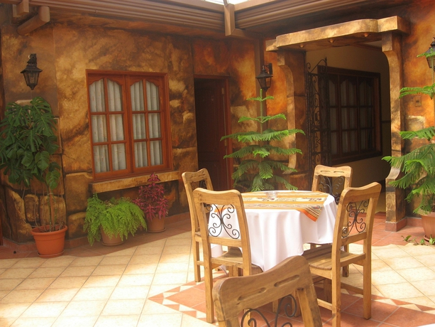 Imagen del bar/restaurante del Hotel Las Brisas. Foto 4