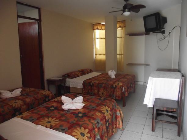 Imagen de la habitación del Hotel Las Brisas Hostal. Foto 10