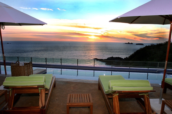 Imagen de los exteriores del Hotel Las Brisas Ixtapa. Foto 14