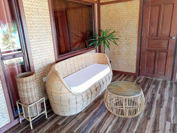Imagen de la habitación del Hotel Las Cabanas Beach Resort. Foto 11