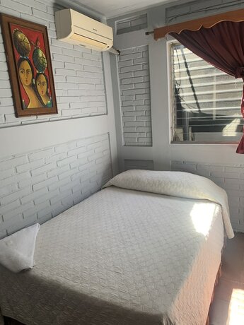 Imagen de la habitación del Hotel Las Cabañitas. Foto 16