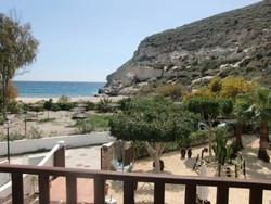 Imagen general del Hotel Las Calas, Agua Amarga. Foto 3