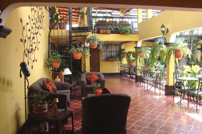Imagen de los exteriores del Hotel Las Camelias Inn. Foto 10