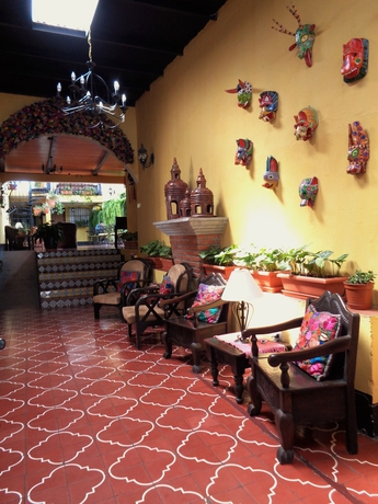 Imagen de los interiores del Hotel Las Camelias Inn. Foto 12