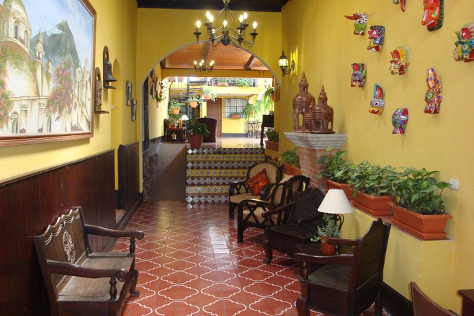 Imagen de los interiores del Hotel Las Camelias Inn. Foto 16