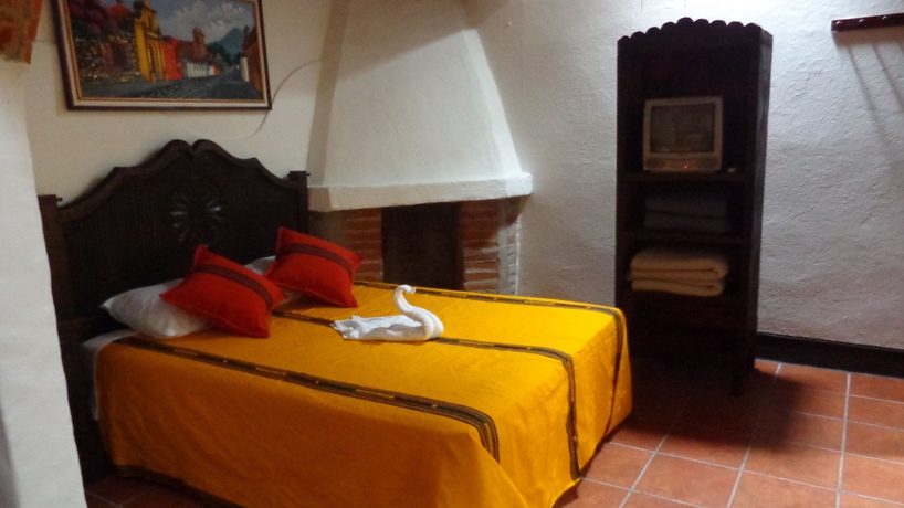 Imagen de la habitación del Hotel Las Camelias Inn. Foto 5