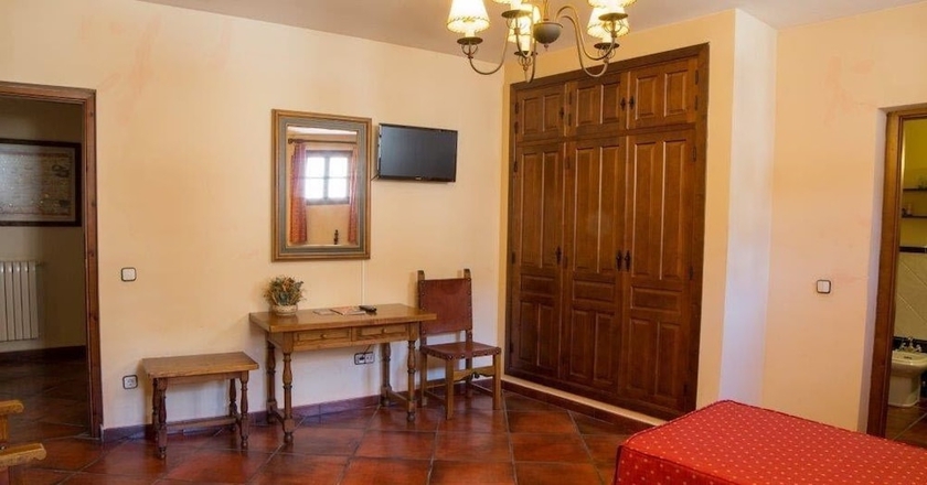 Imagen de la habitación del Hotel Las Cancelas. Foto 11