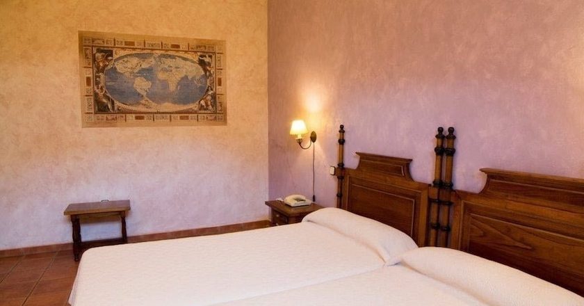 Imagen de la habitación del Hotel Las Cancelas. Foto 12