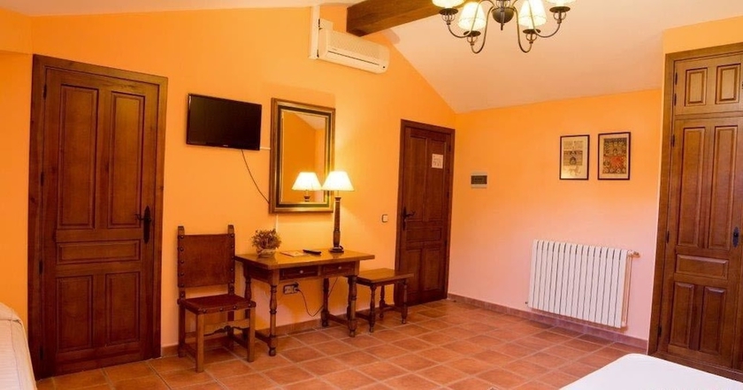 Imagen de la habitación del Hotel Las Cancelas. Foto 15