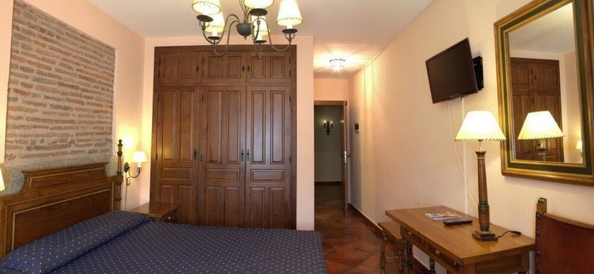 Imagen de la habitación del Hotel Las Cancelas. Foto 18