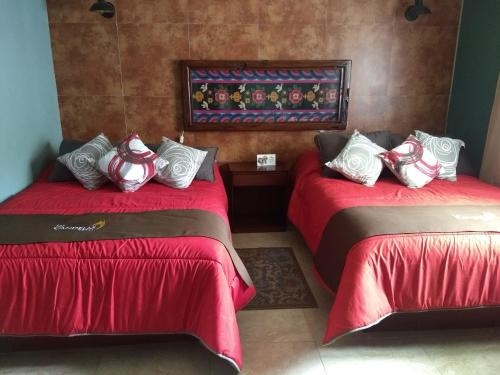 Imagen de la habitación del Hotel Las Candelas. Foto 10