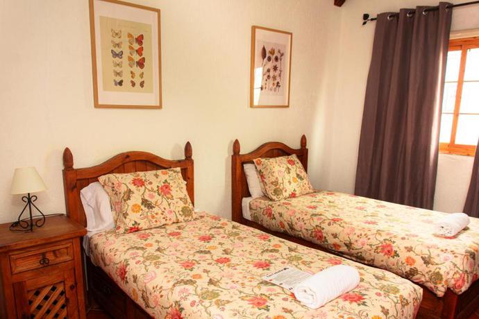 Imagen de la habitación del Hotel Las Ca&ntilde;adas. Foto 5