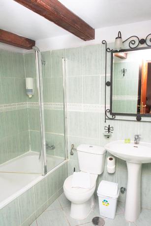 Imagen de la habitación del Hotel Las Ca&ntilde;adas. Foto 8