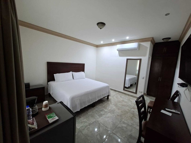 Imagen de la habitación del Hotel Las Carolinas, Cadereyta Jim&eacute;nez. Foto 6