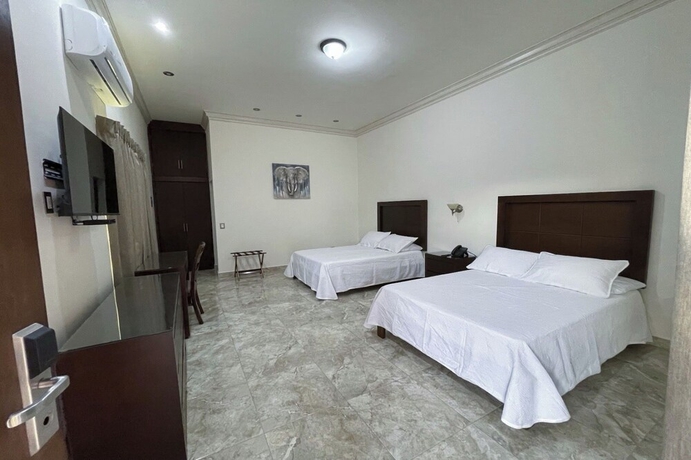 Imagen de la habitación del Hotel Las Carolinas, Cadereyta Jim&eacute;nez. Foto 8