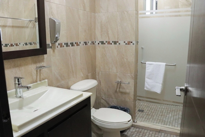 Imagen de la habitación del Hotel Las Carolinas, Cadereyta Jim&eacute;nez. Foto 10