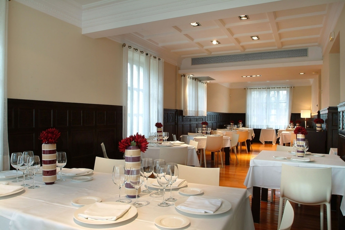 Imagen del bar/restaurante del Hotel Las Carolinas Garden. Foto 4