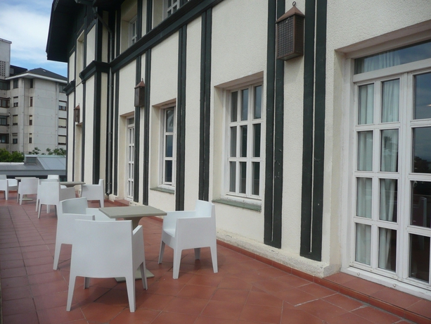 Imagen de los exteriores del Hotel Las Carolinas Garden. Foto 17