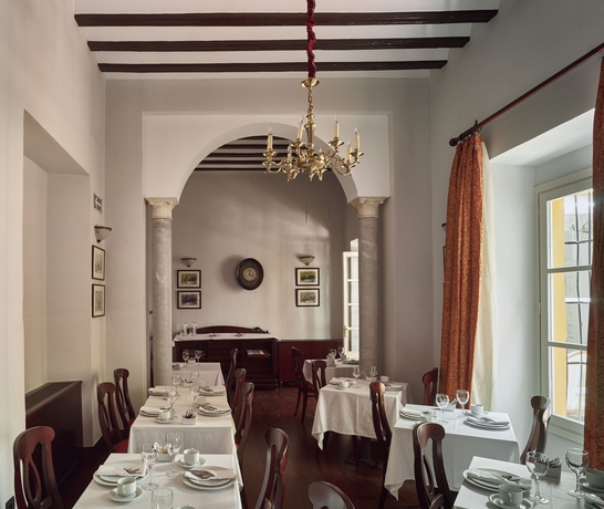 Imagen del bar/restaurante del Hotel Las Casas De El Arenal. Foto 8