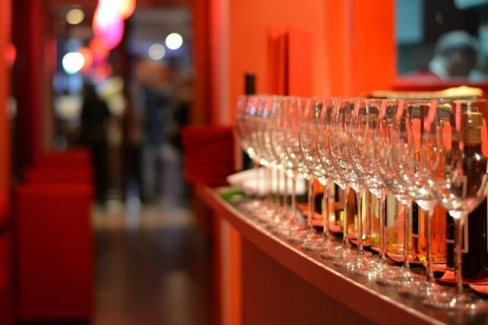 Imagen general del Hotel Las Cepas Hotel de Cata y Relax. Foto 10