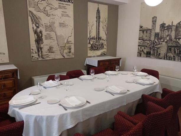 Imagen de los interiores del Hotel Las Cigueñas. Foto 6