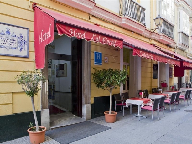 Imagen general del Hotel Las Cortes De Cádiz. Foto 10