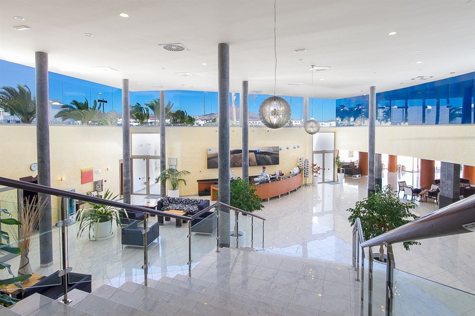 Imagen de los interiores del Hotel Las Costas. Foto 12