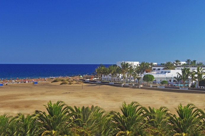 Imagen de los exteriores del Hotel Las Costas. Foto 9