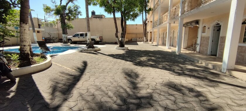 Imagen general del Hotel Las C&uacute;pulas. Foto 6