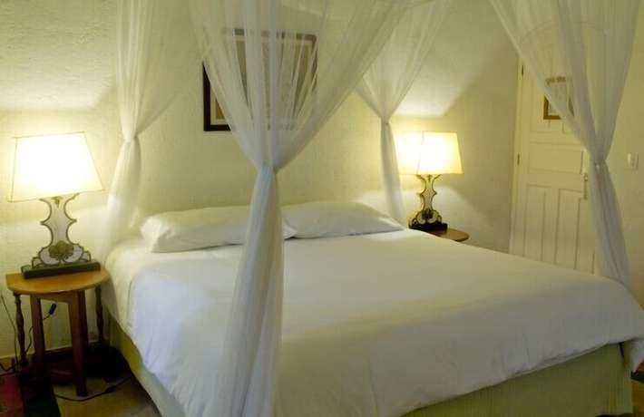 Imagen de la habitación del Hotel Las C&uacute;pulas Peque&ntilde;o Gran. Foto 3