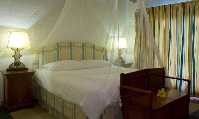 Imagen de la habitación del Hotel Las C&uacute;pulas Peque&ntilde;o Gran. Foto 4