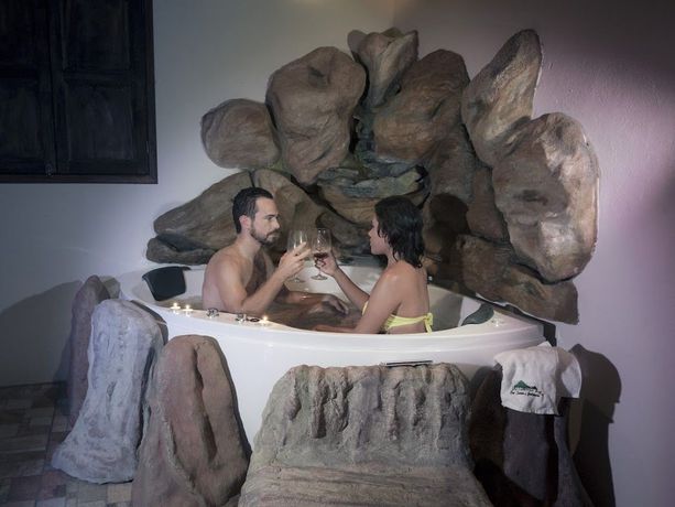 Imagen de la habitación del Hotel Las Cumbres Eco-Termalismo y Spa. Foto 10