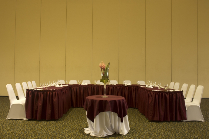 Imagen de los interiores del Hotel Las Cumbres and Water Park. Foto 7