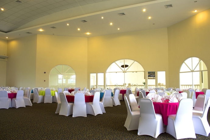 Imagen de los interiores del Hotel Las Cumbres and Water Park. Foto 13