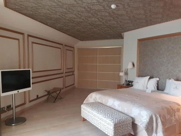 Imagen de la habitación del Hotel Las Dunas Grand Luxury. Foto 9