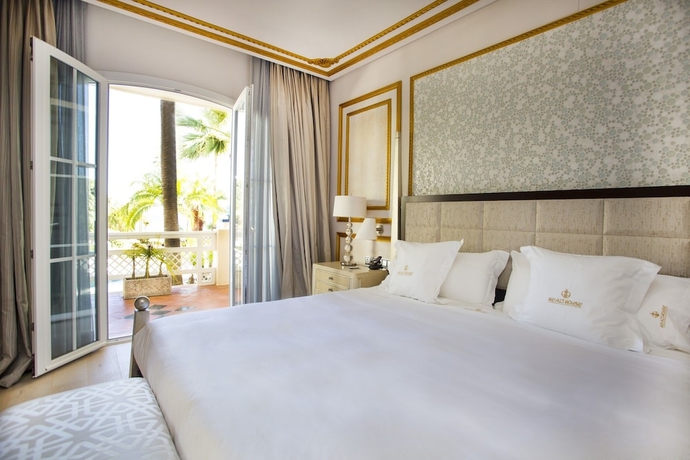 Imagen de la habitación del Hotel Las Dunas Grand Luxury. Foto 10