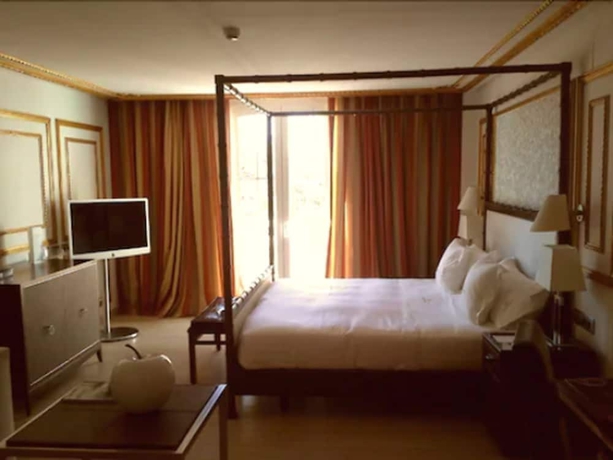 Imagen de la habitación del Hotel Las Dunas Grand Luxury. Foto 11