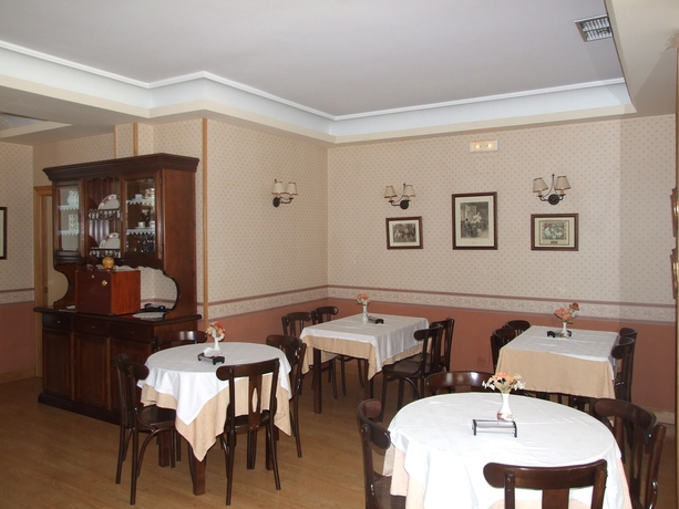 Imagen del bar/restaurante del Hotel Las Dunas, Somo. Foto 2