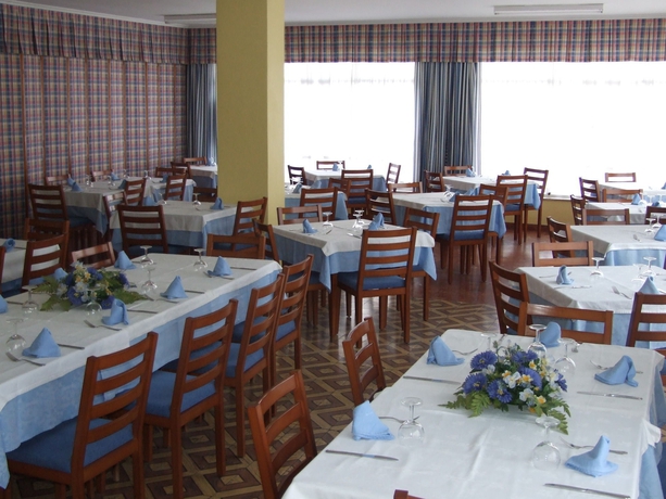 Imagen del bar/restaurante del Hotel Las Dunas, Somo. Foto 4