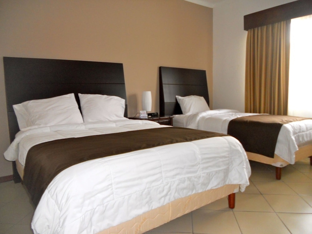 Imagen de la habitación del Hotel Las Espuelas. Foto 8