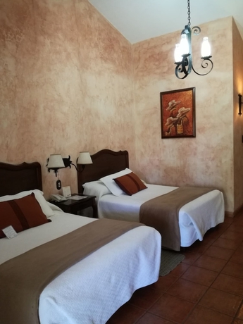 Imagen de la habitación del Hotel Las Farolas, Antigua Guatemala. Foto 5